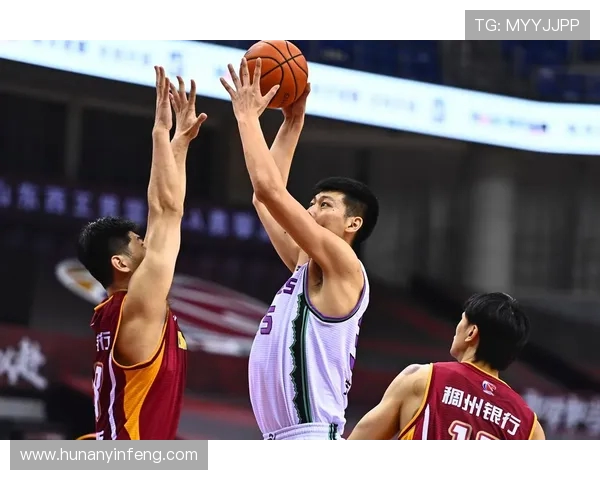 辽宁对阵山东朱荣振表现分析及比赛前瞻探讨